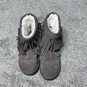 UGG Beige Boots Furry Fringe Walking Winter Girls Koolaburra SIZE US4, UK3, EU3